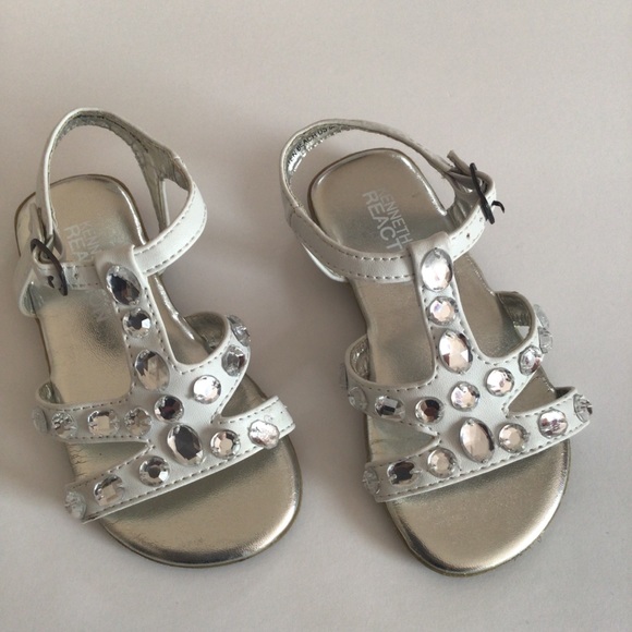 Kenneth Cole Reaction Brighten Beach 2 Jeweled T-Strap toddler girl Sandal - Picture 8 of 10